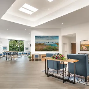 https://coast-tsawwassen-inn.hotels-victoria.net